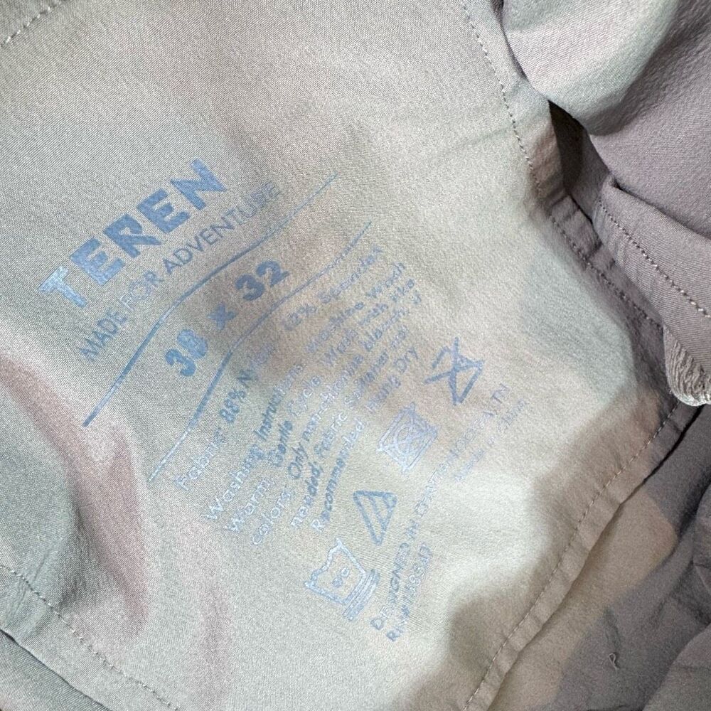 Teren Hiking Pants Mens 38x32 Gray Adventure Hiking Performance Magnetic Closure - Picture 9 of 11
